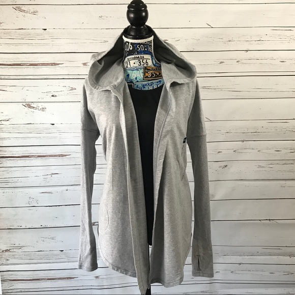 Under Armour Jackets & Blazers - UNDER ARMOUR JACKET WRAP